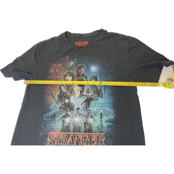 Stranger Things T Shirt Black Size Small 2020 Netflix - Picture 5 of 6